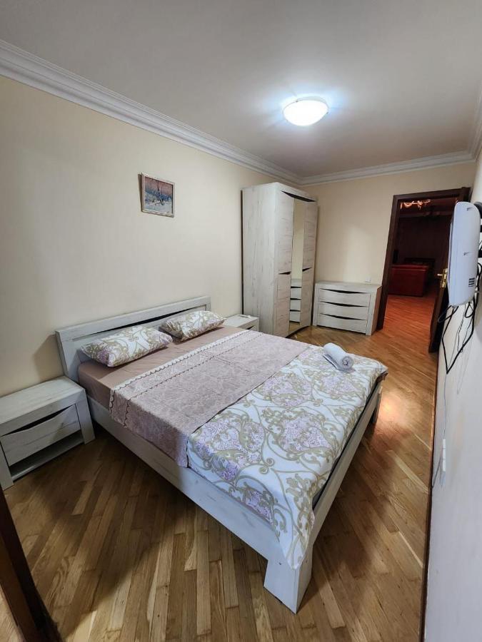 Luxuary Spacious 2+1Bedroom Apt,Centre Yerevan Exterior photo