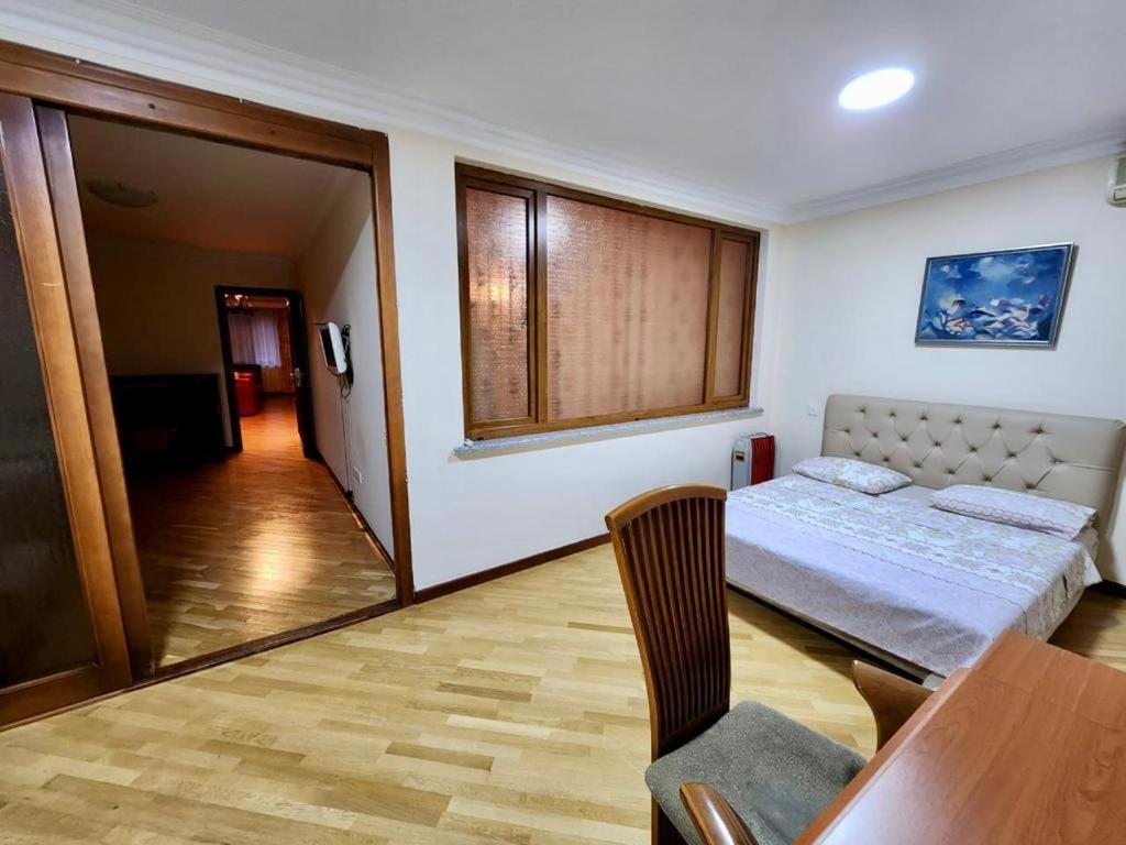 Luxuary Spacious 2+1Bedroom Apt,Centre Yerevan Exterior photo