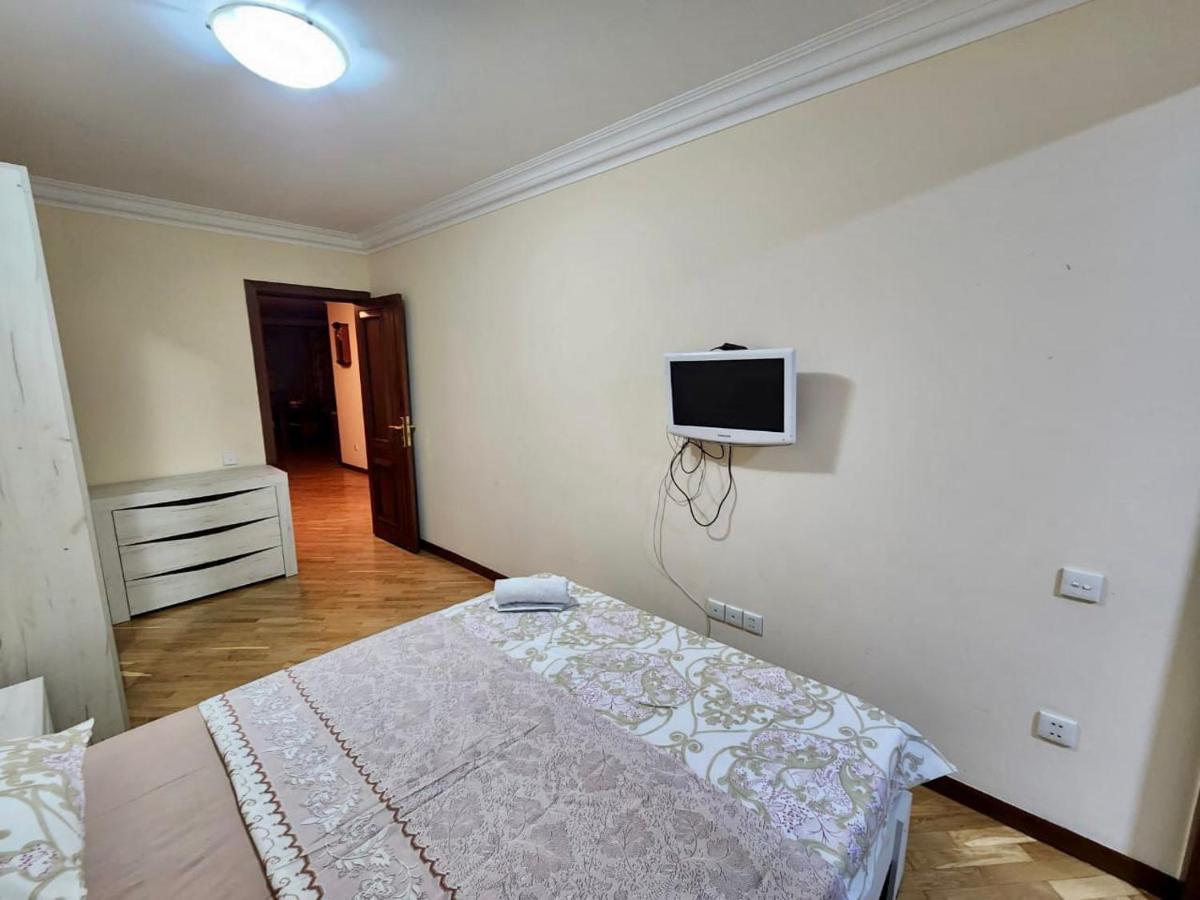 Luxuary Spacious 2+1Bedroom Apt,Centre Yerevan Exterior photo