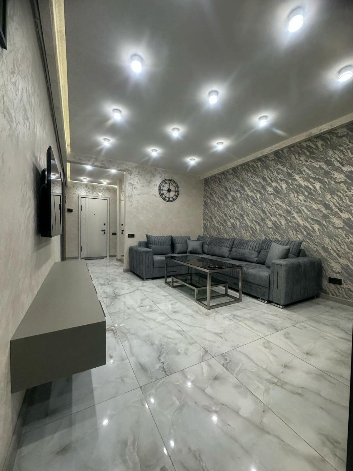 Luxuary Spacious 1Bedroom Apt,Centre Yerevan Exterior photo